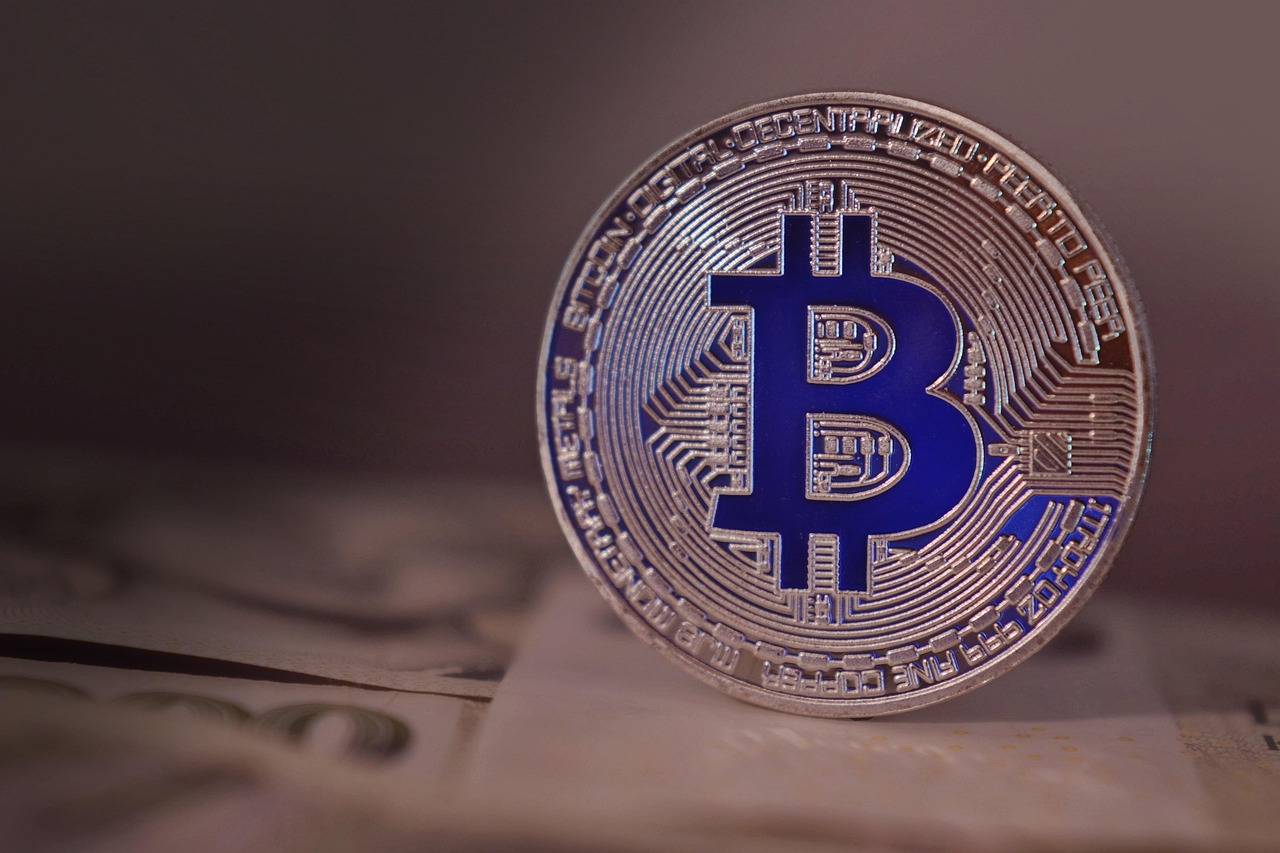 FxPro分析师Alex Kuptsikevich：数据显示XRP、SOL、ADA展现出技术面强势讯号